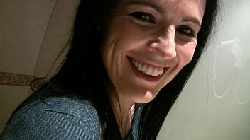 Xxx cu doua brunete in lenjerie matura vrea fututa in bucile mari