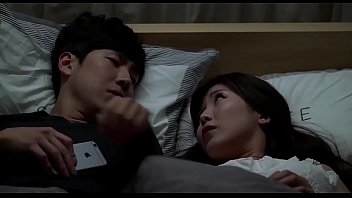 Porno 2022 cu un cuplu de japonez trag o partida de xxx pe intuneric