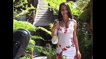 Xxx total cu o romanca fututa brutal de un african