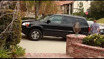 Xxx cu o escorta ce se duce acasa la un milionar care ii trage tare in buci